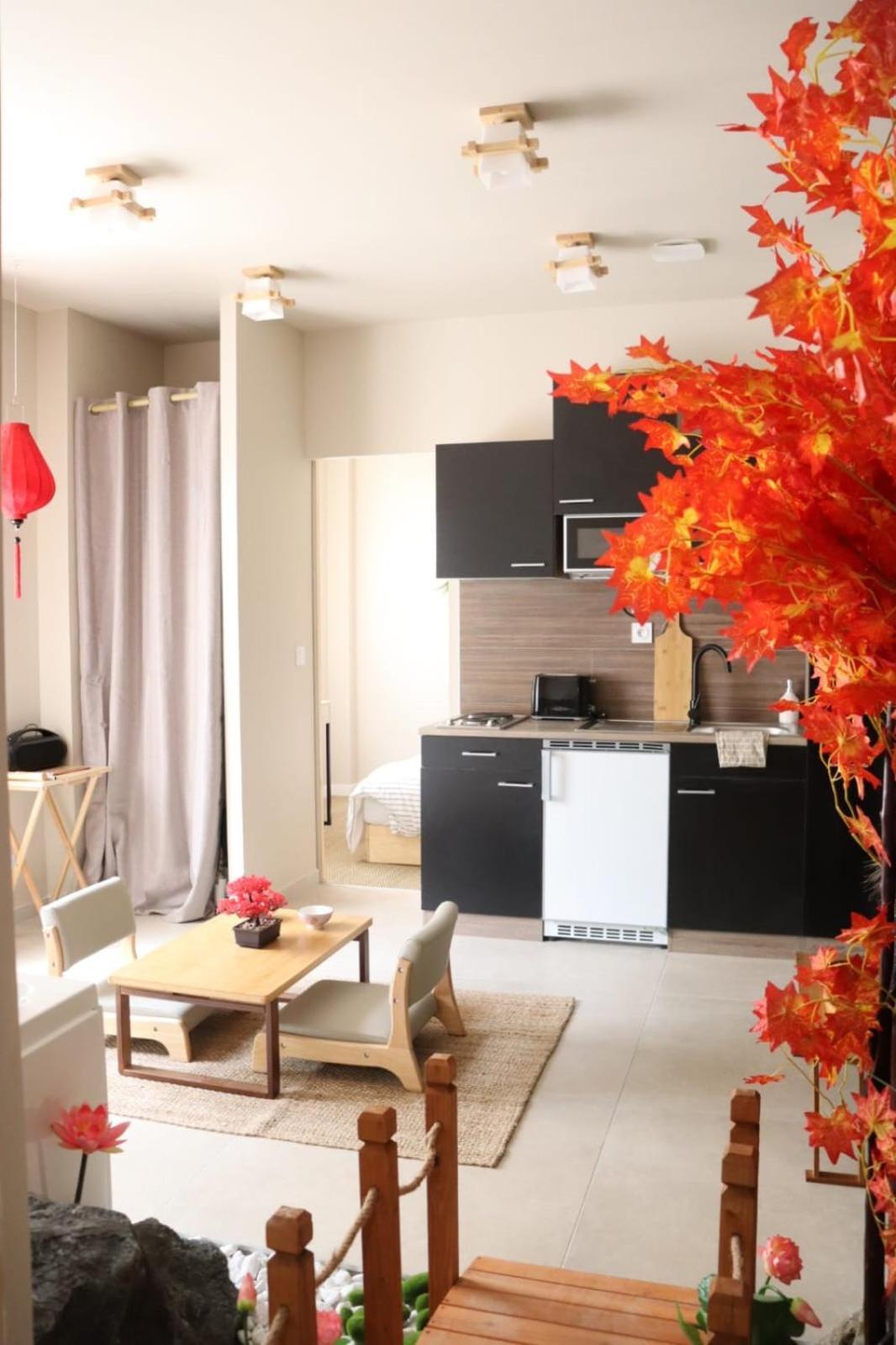 Loveroom Japon Avec Balneotherapie Toulon Eksteriør billede