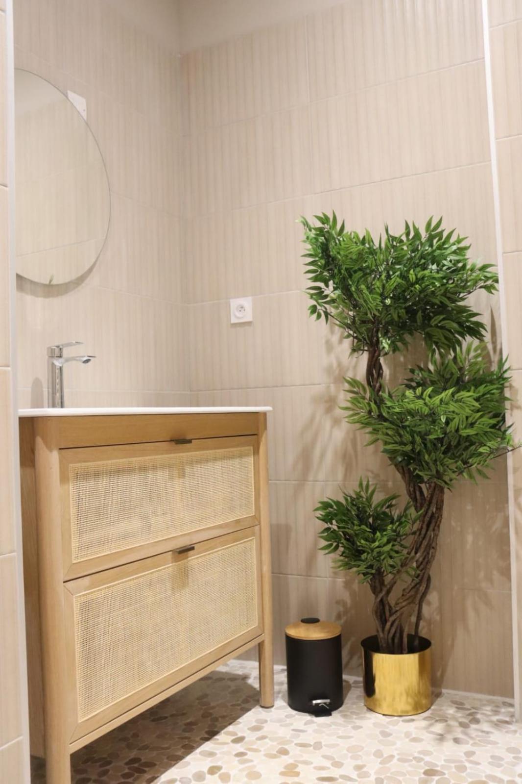 Loveroom Japon Avec Balneotherapie Toulon Eksteriør billede